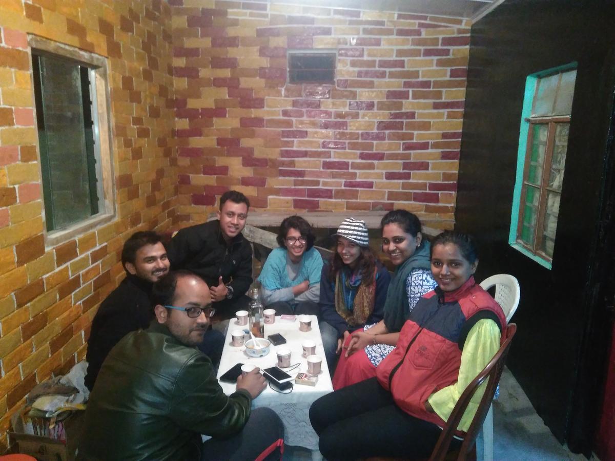 Isabella Hostel Shillong Eksteriør bilde