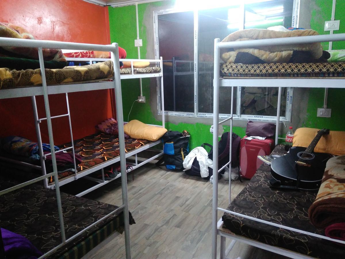 Isabella Hostel Shillong Eksteriør bilde